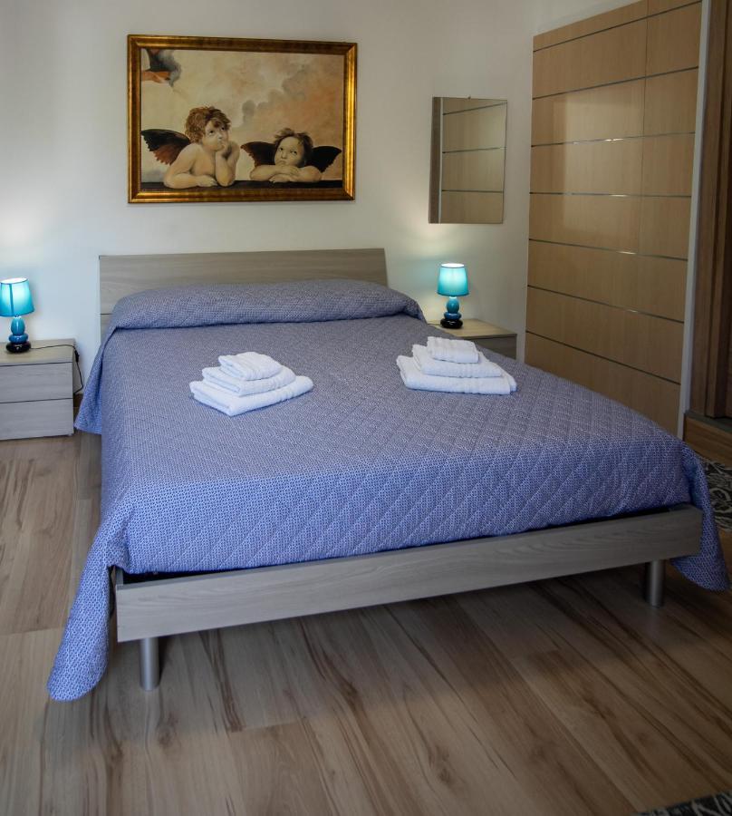 Royal Rooms Террачина Екстер'єр фото