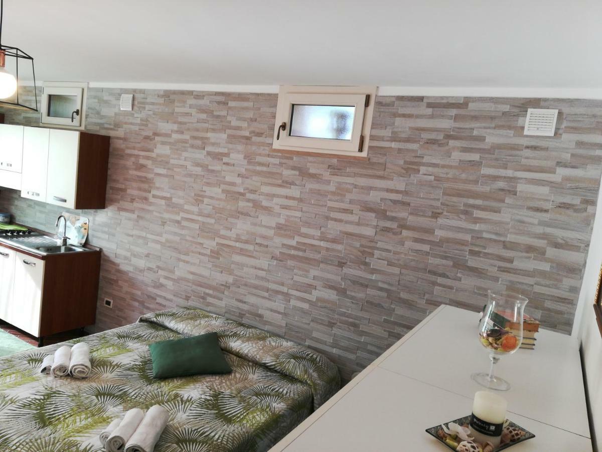 Royal Rooms Террачина Екстер'єр фото